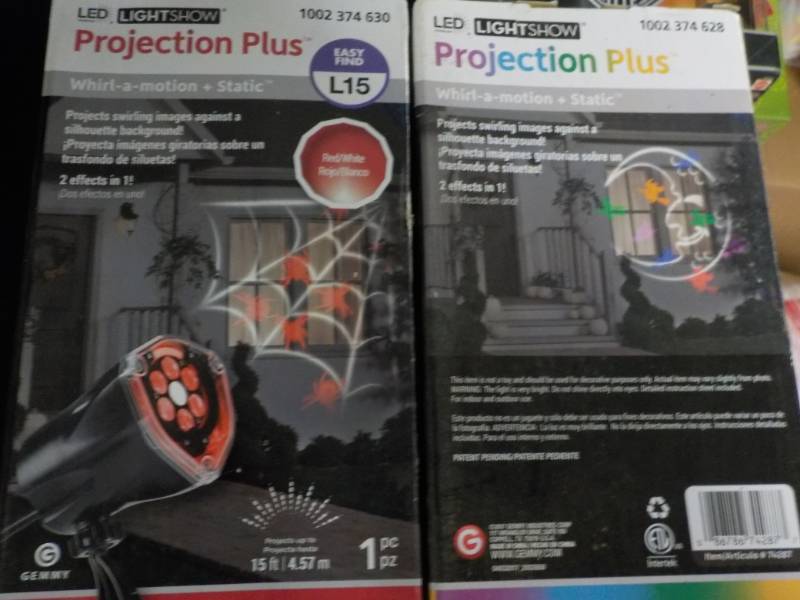lot 15 image: Set of 2 LED Lightshow Projection W...
