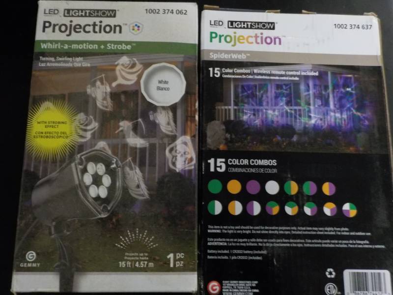 lot 19 image: Set of 2 LED Lightshow Projection W...