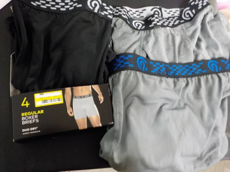 lot 49 image: 3 pair size Mens Small Boxer Brief...