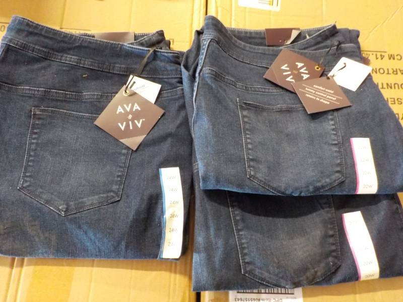 lot 61 image: 3 Pair Womens Jegging Size 20, 22, ...