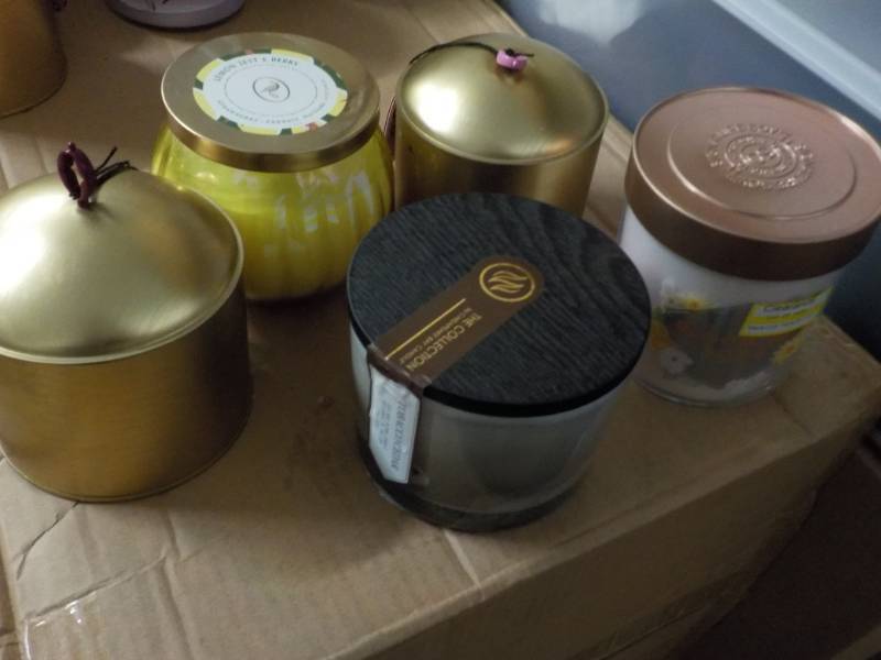 lot 65 image: 5 Candles...