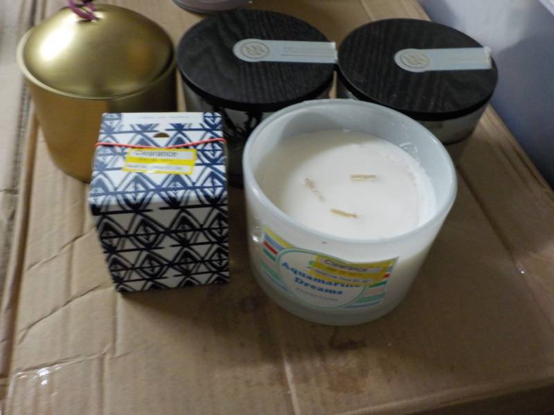 lot 70 image: 5 Candles...