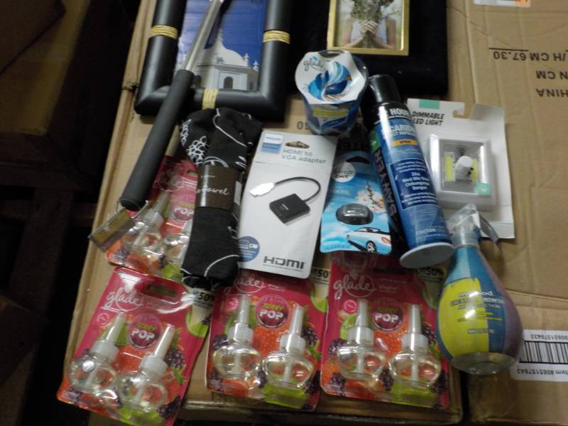 lot 74 image: Misc Lot- see all pictures...