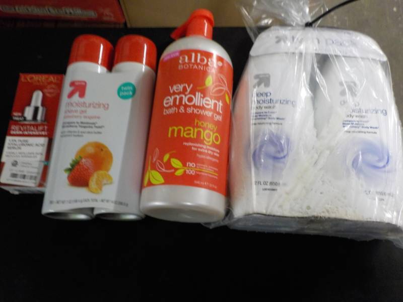 lot 141 image: Body Wash- some linkage, bath and s...