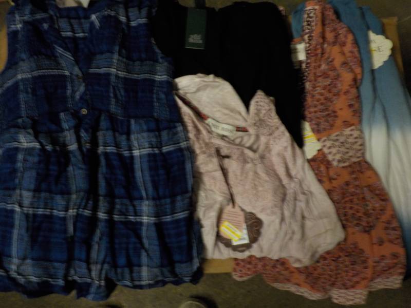 lot 156 image: XS JrsWomens Clothing new with tag...