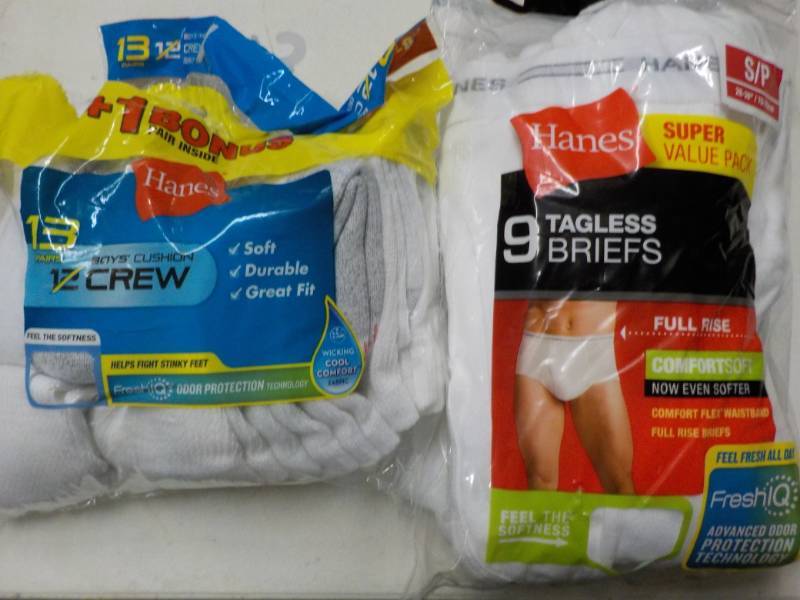 lot 164 image: 13 Pair Crew Socks and Hanes Size S...