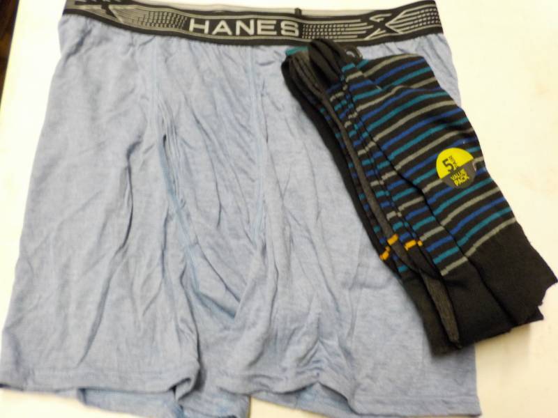 lot 168 image: Size L Boxers and Socks- New...