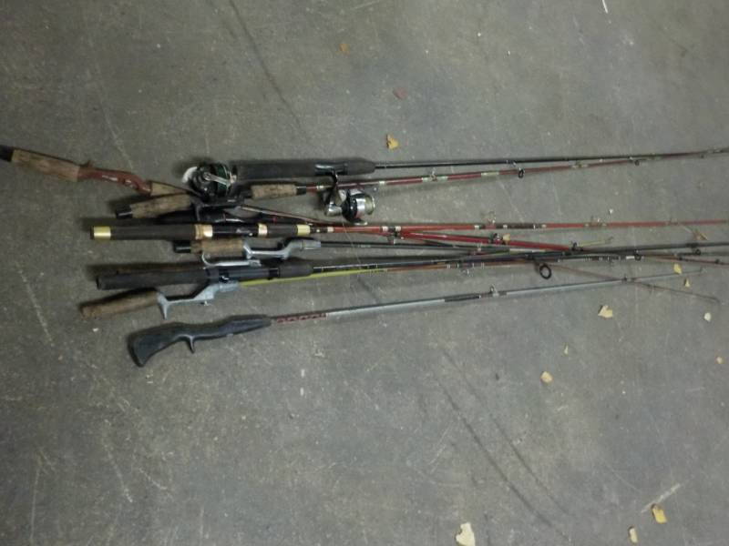 lot 177 image: 11 Fishing Rods...
