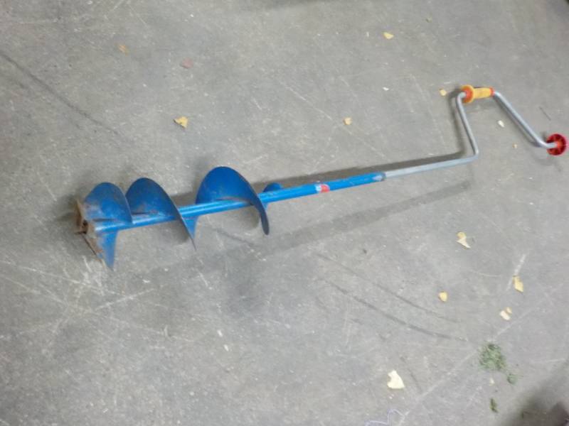 lot 179 image: Ice Auger...