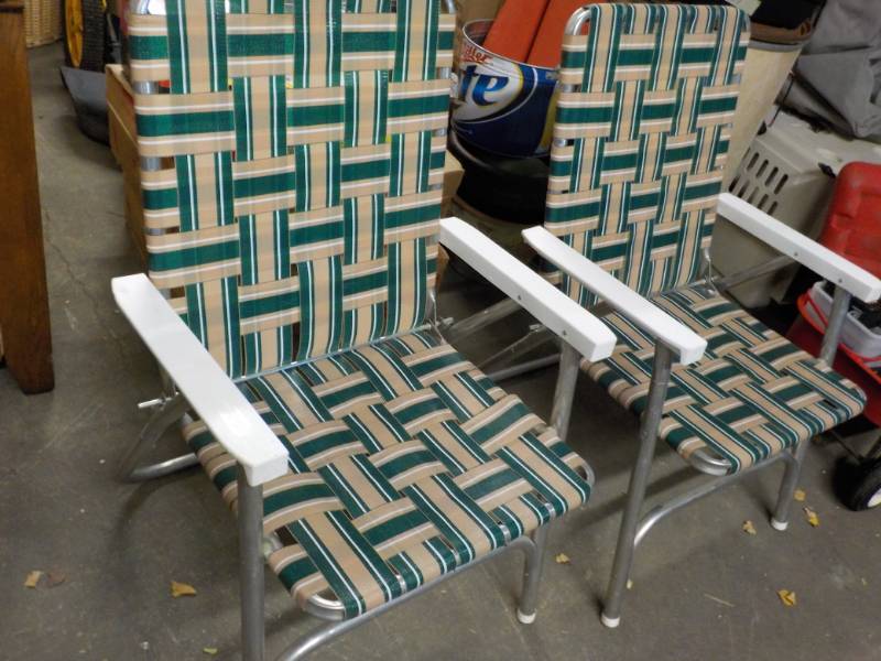 lot 191 image: 2 lawn Chairs- in very good conditi...
