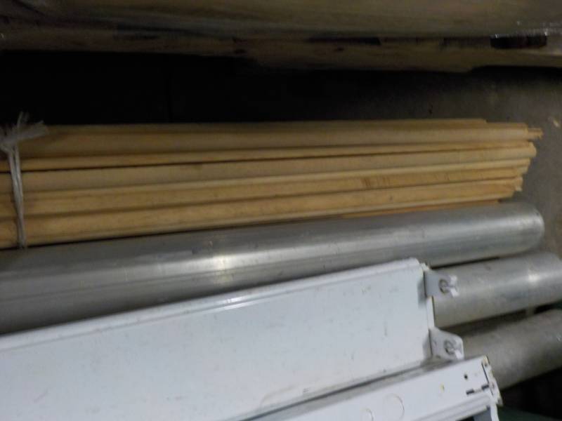 lot 193 image: Bundle of 12 Rounded Pine Trim...