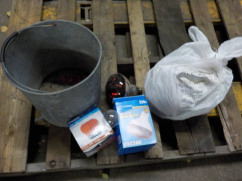 lot 200 image: Galvanized Pail, Light Bulbs and Sa...