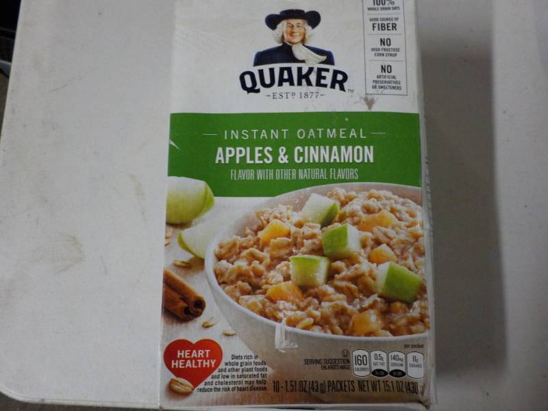 lot 228 image: 14 Boxes Quaker Instant Apples and ...