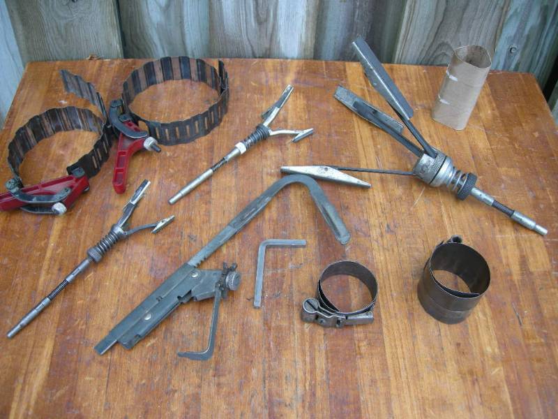 lot 50 image: Engine Cylinder Tools