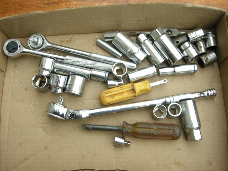 lot 41 image: Sockets, Ratchets
