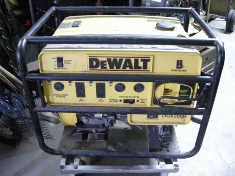 lot 2 image: DeWalt 6300 Watt Generator