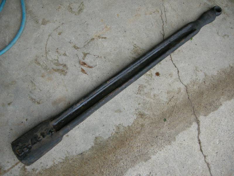 lot 157 image: Vintal Steel Leverage Bar
