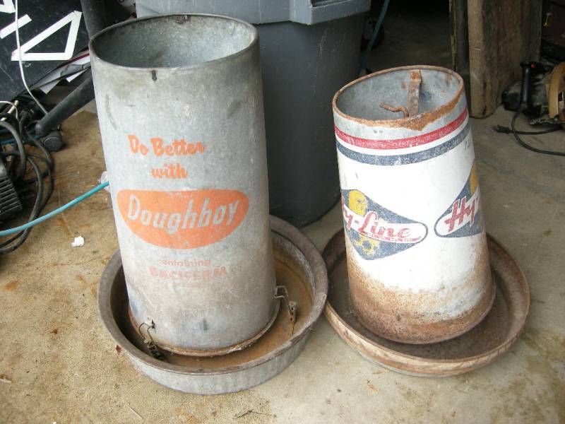 lot 169 image: Vintage Advertiser Feeders