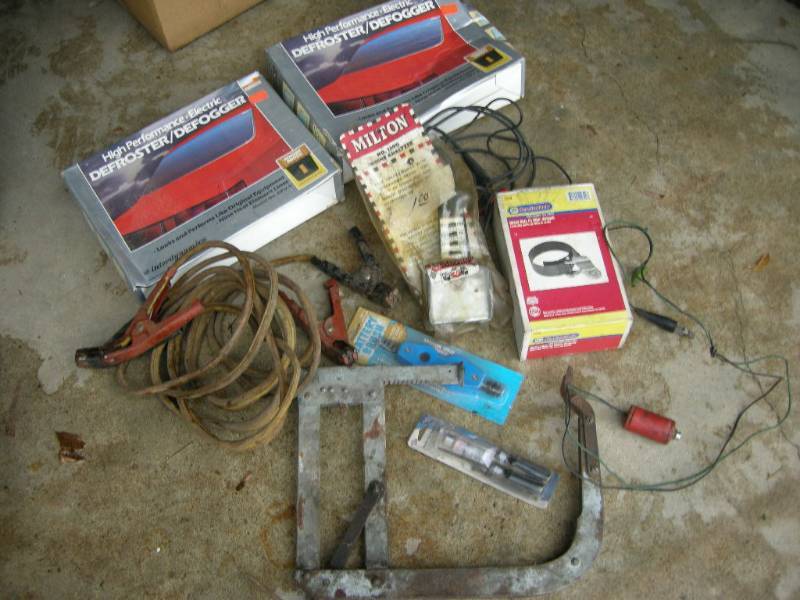 lot 175 image: Automotive Related Tools