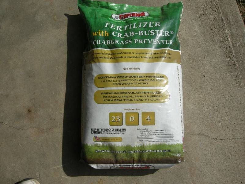 lot 96 image: 28 Lb Bag Fertilizer - Crabgrass Preventer