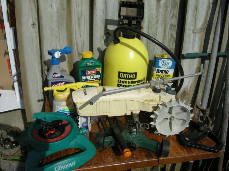 lot 98 image: Sprinklers, Sprayer, WeedBug Chemicals