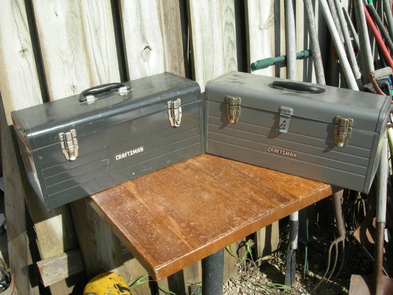 lot 105 image: 2 Craftsman Tool Boxes