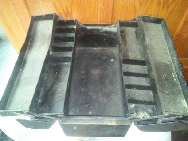 lot 134 image: Vintage large Tackle Box.  Metal.