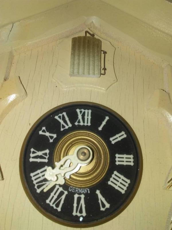 lot 163 image: Vintage Cuckoo clock