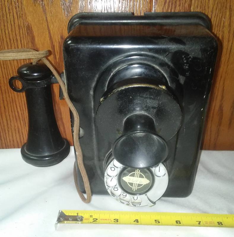lot 183 image: Vintage black wall phone - excellent