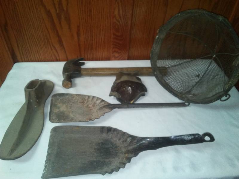 lot 199 image: Vintage tools Etc.