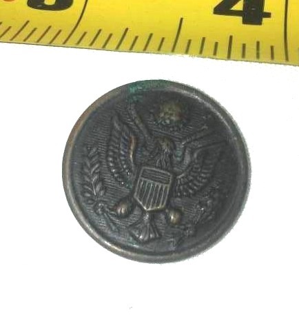 lot 233 image: The art Metal Works WWI metal uniform button. Very rare -
