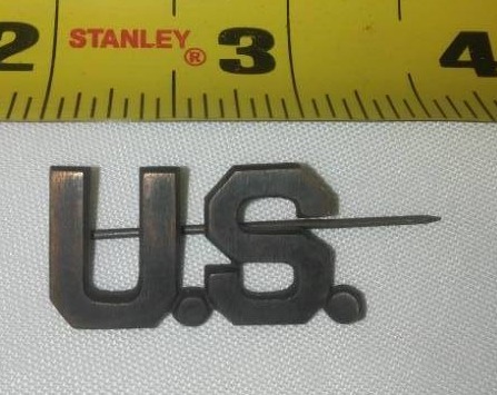 lot 238 image: Rare WWI U. S. Pin with periods after U and S.