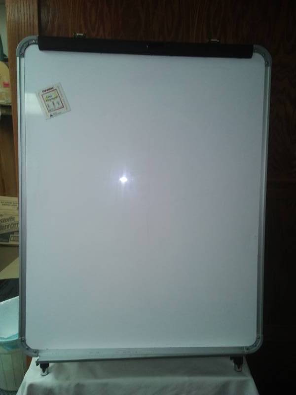 lot 259 image: Magnetic whiteboard - Commercial quality