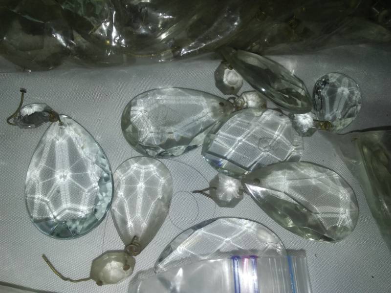 lot 294 image: Crystals, glass and plastic.