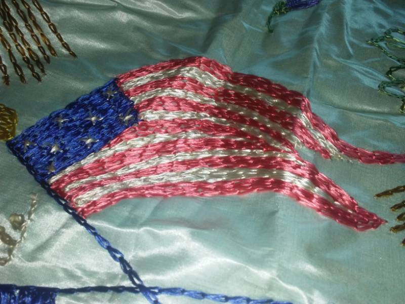 lot 415 image: Souvenir pillowcase from France - WWI.