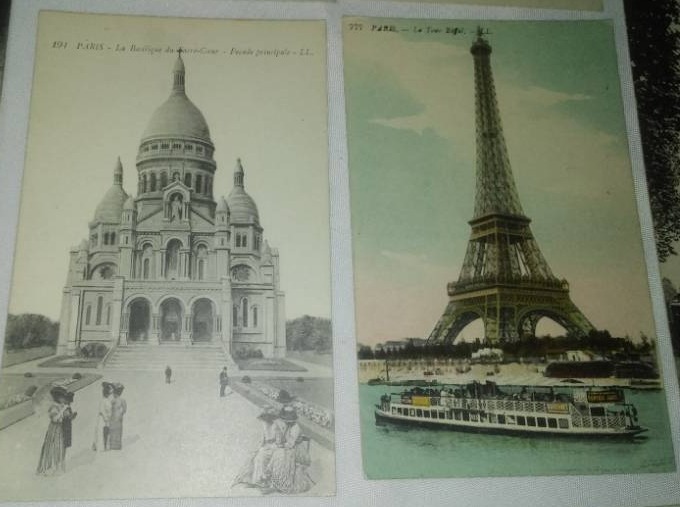 lot 403 image: WWI Paris France postcards - 14.