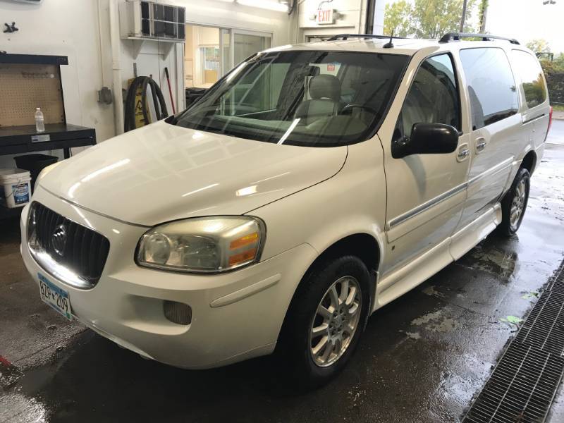 2006 buick van