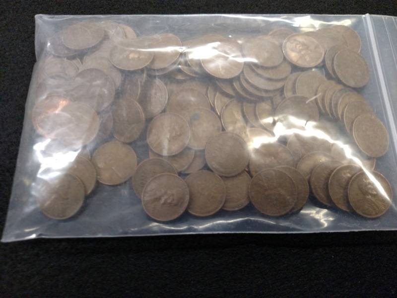 (100) Wheat Cents...