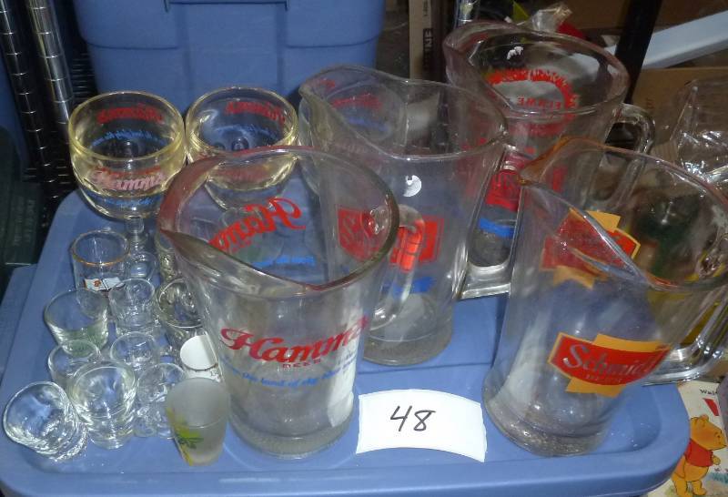 lot 48 image: beer collection in tote, 3 Schmidt ...