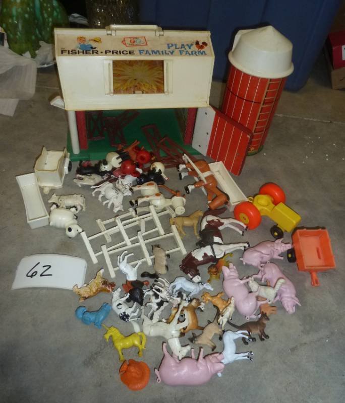 lot 62 image: Fisher Price farm with fence and an...