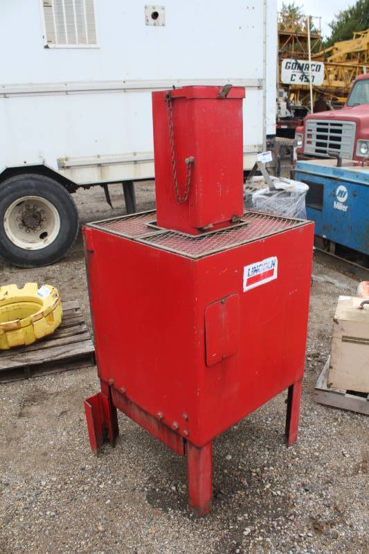 lot 342 image: Lincoln Oil Can Crusher