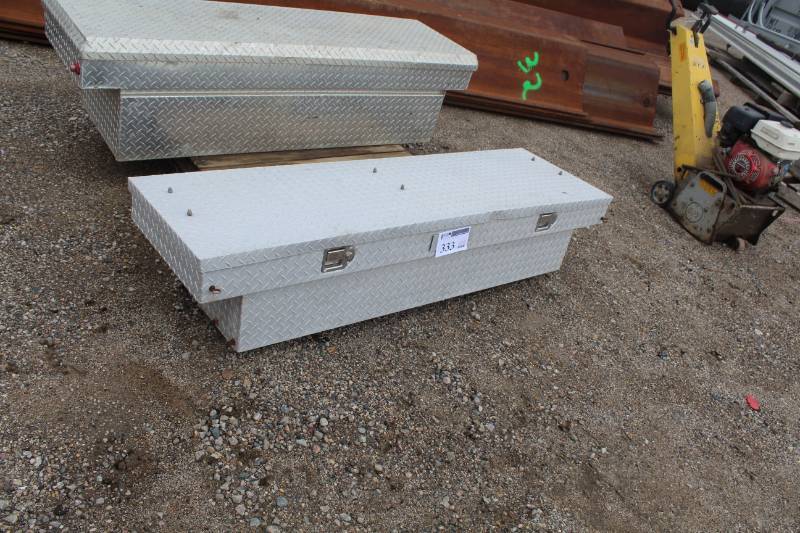 lot 333 image: Diamond-Plate Truck Bed Box with 2-Single-Locking Flip Up Door