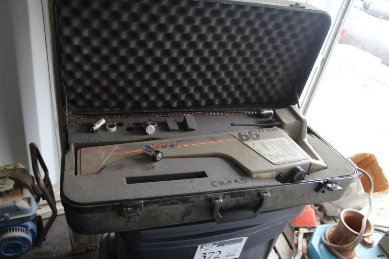 lot 377 image: Ditch Witch Subsite Electronics 66 TKR Wide Gain with Case