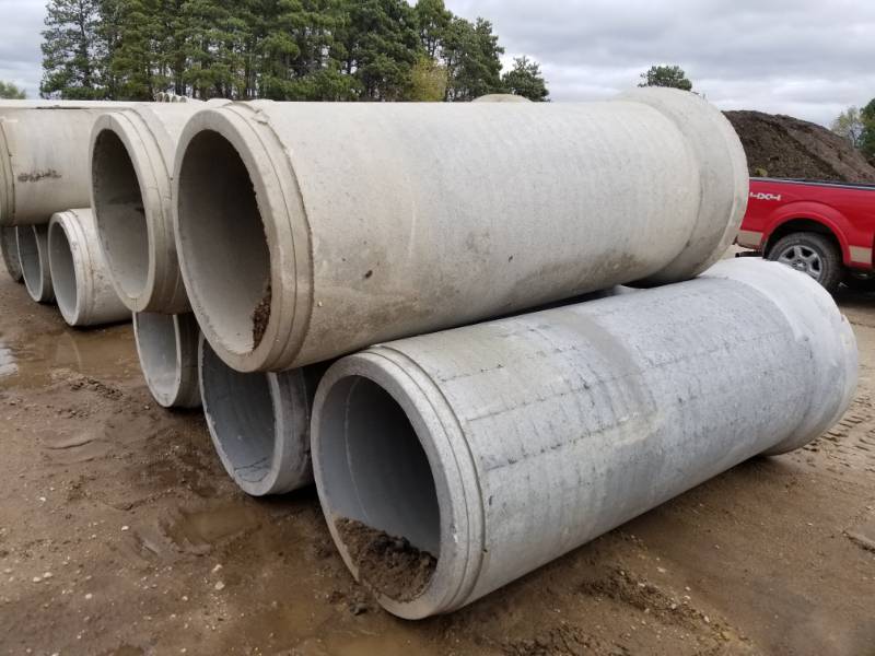 lot 386 image: Lot of (5) Concrete Culvert Pipe - 30 Inch Diameter