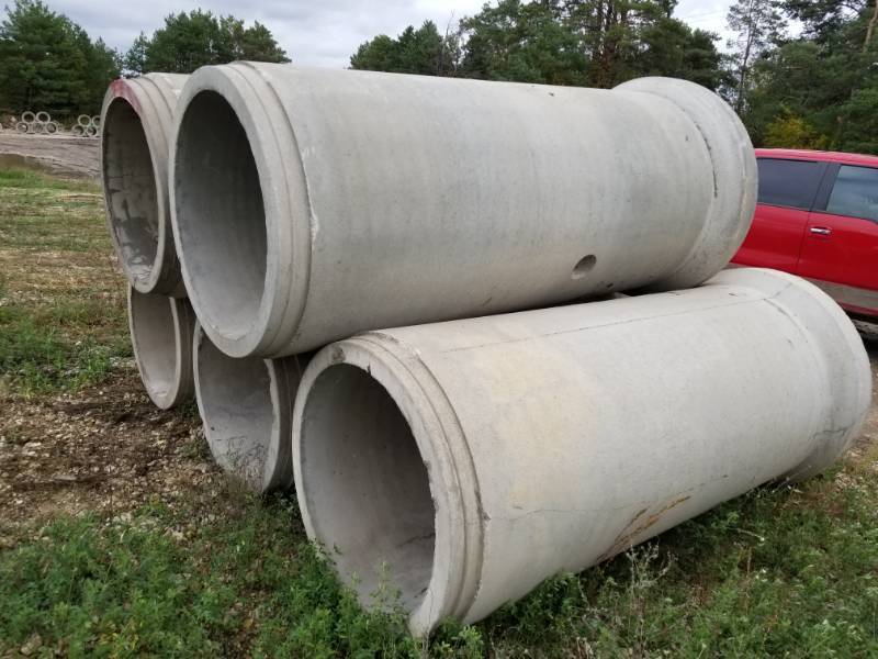 lot 382 image: Lot of (5) Concrete Culvert Pipe - 33 Inch Diameter