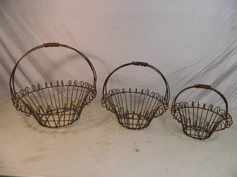 New Handmade Recycled Metal 3 Piece Nesting Basket Set