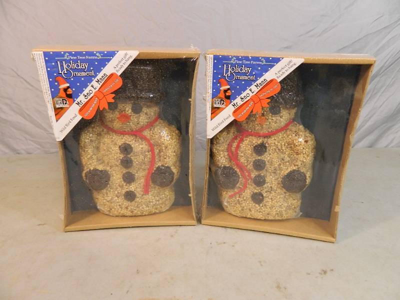 2 New Holiday Ornament Wild Bird Food