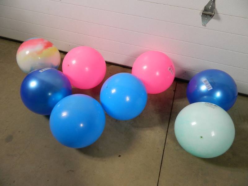 8 New Playground Balls