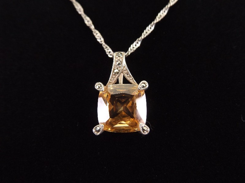 lot 4 image: .925 Sterling Silver Art Nouveau Citrine Crystal Pendant Necklace