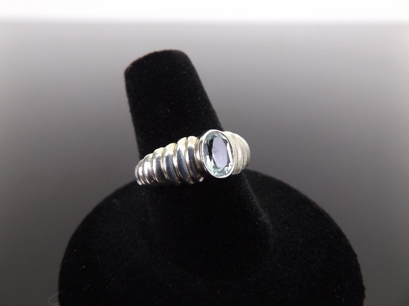 lot 40 image: .925 Sterling Silver Topaz Crystal Ring Size 7.75